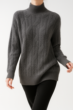 Cable Knit Sweater in Soft Wool Blend for Cozy Casual Wear - Perfect for Fall and Winter Seasons