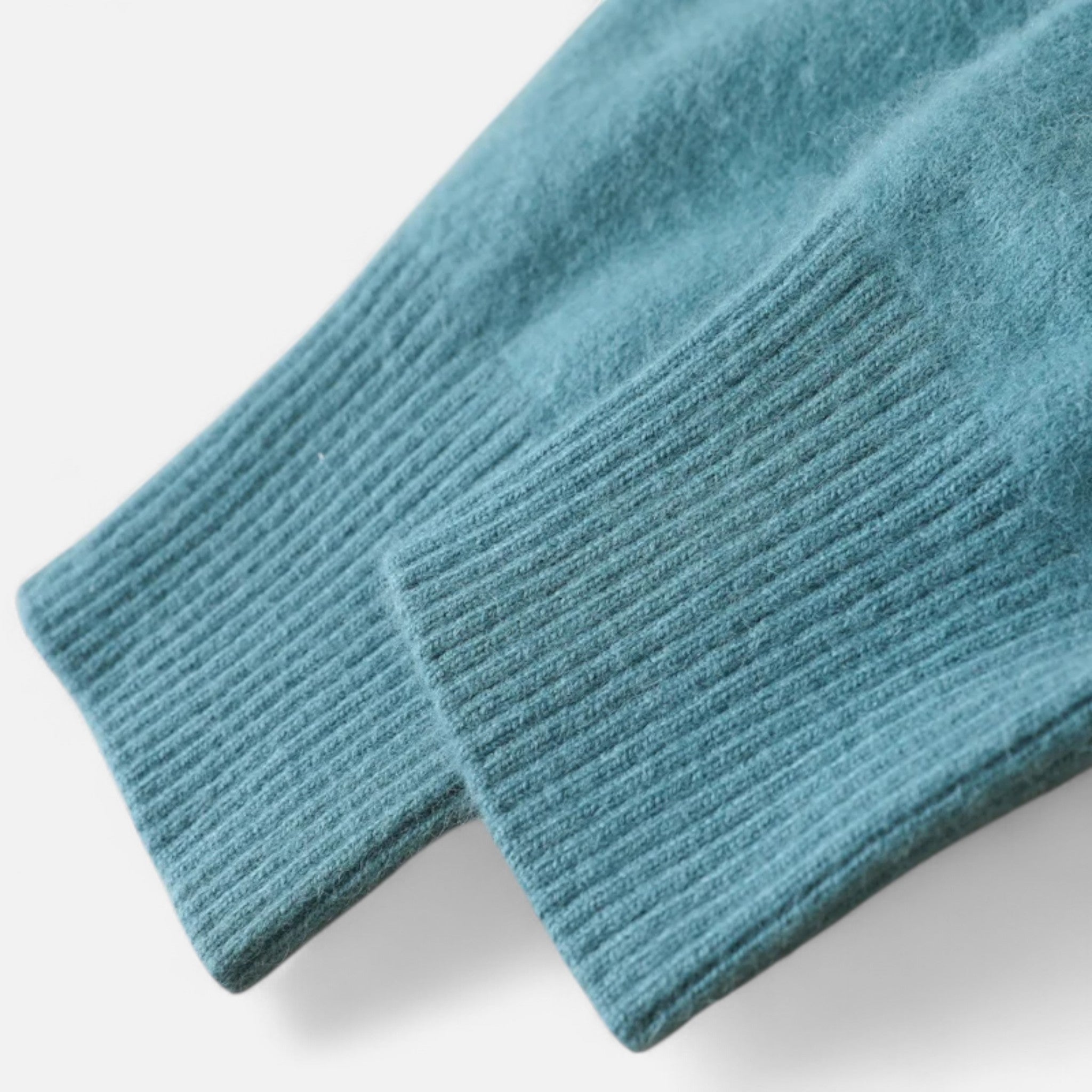 Men's Cashmere Heritage Knit Sweater | Classic Style for Casual or Formal Wear | Soft and Warm Knitwear